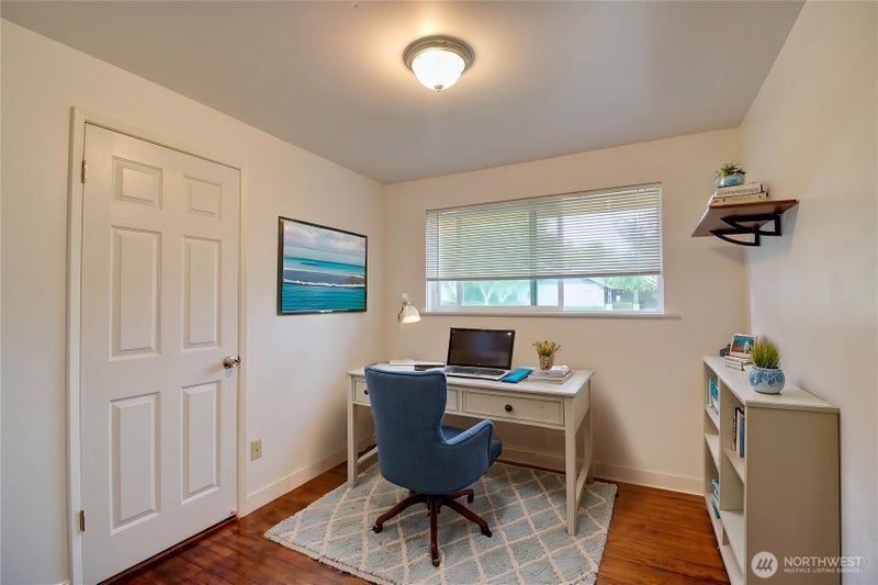 21 8th Avenue