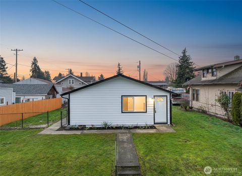 1658 S 44th Street Tacoma WA 98418