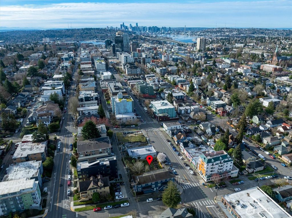 Photo of 5520 University Way NE, Seattle, WA 98105 (MLS # 2531005)