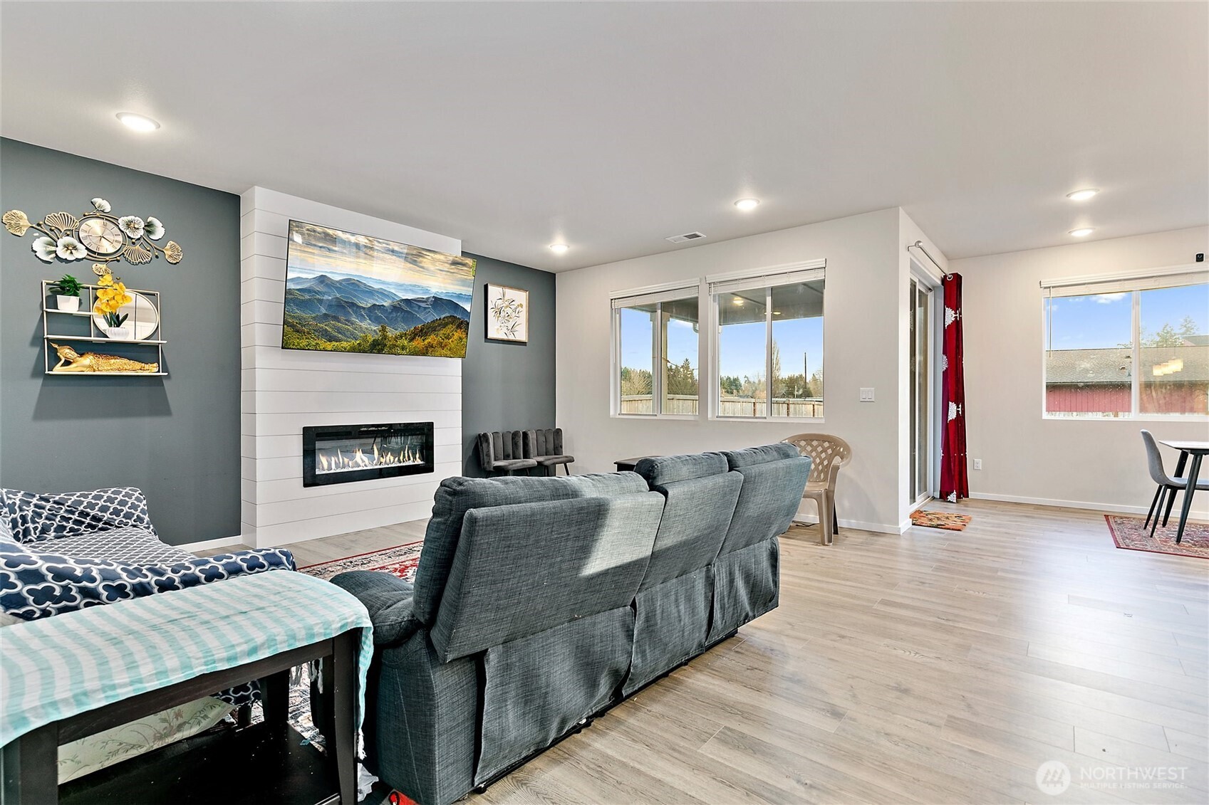 2810 180th Street Ct E