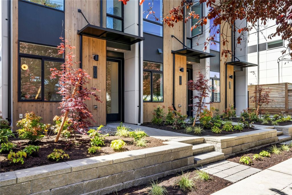 Photo of 4109 C 42nd Avenue SW, Seattle, WA 98116 (MLS # 2066335)