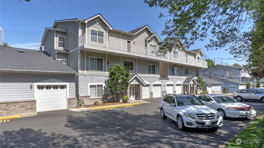 Photo of 14110 SE 171st Way #B-301, Renton, WA 98058 (MLS # 2130918)