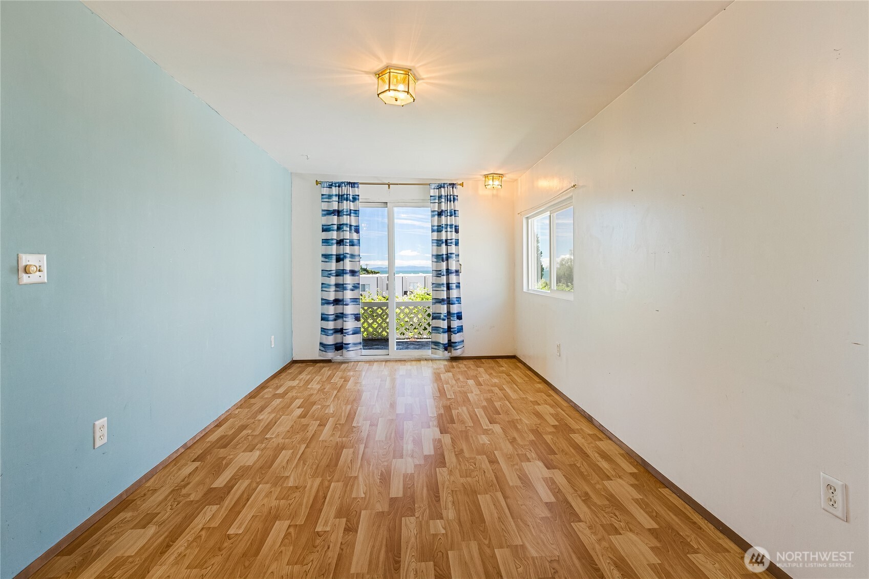 8080 Harborview 167