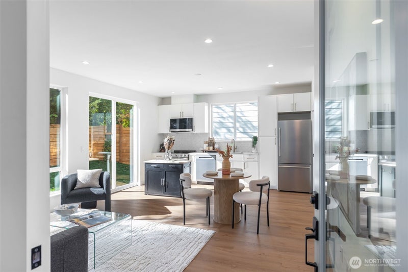 123 N 136th Street