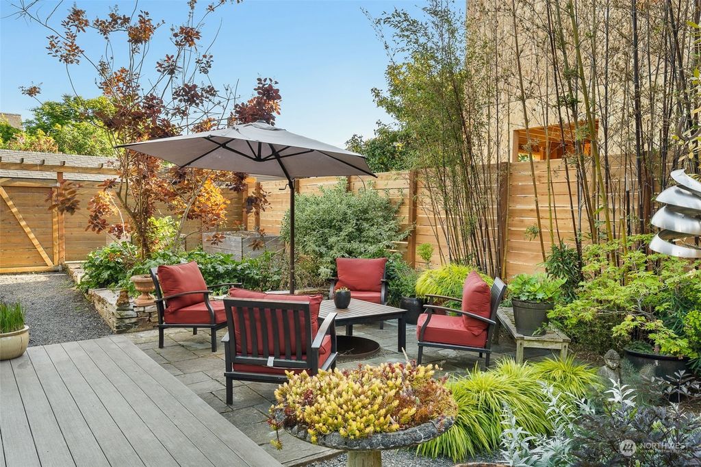 Photo of 837 NW 61st Street #B, Seattle, WA 98107 (MLS # 2239764)