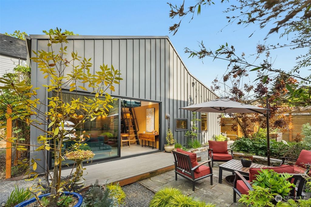 Photo of 837 NW 61st Street #B, Seattle, WA 98107 (MLS # 2239764)