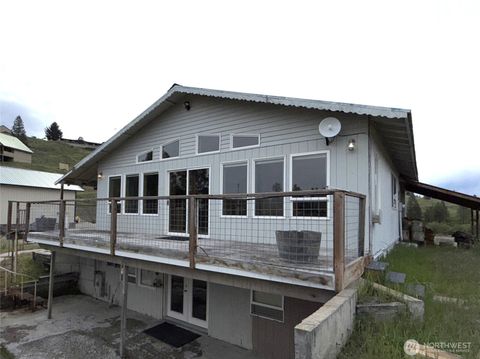 Photo of 115 Curlew Drive, Republic, WA 99166 (MLS # 2388754)