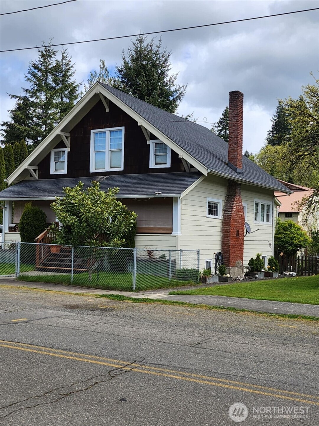 304 NW Arden Avenue