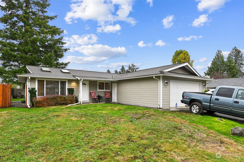 Photo of 25320 168TH Place SE, Covington, WA 98042 (MLS # 2310970)