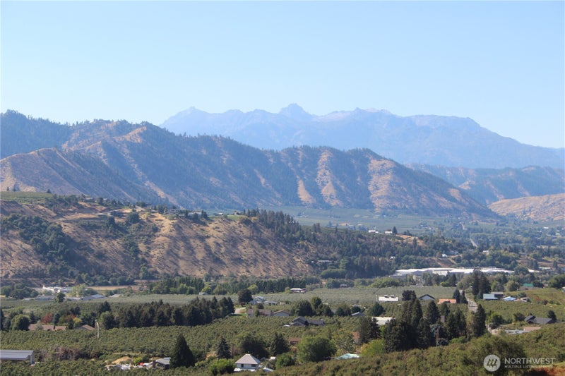 103 Dual Peak Lane