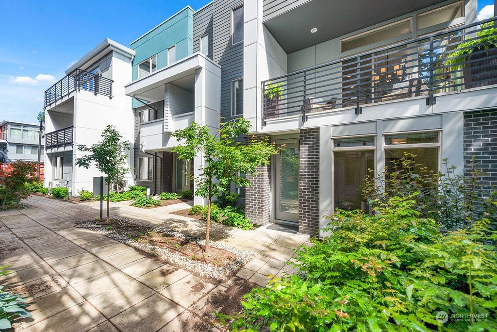 Photo of 11412 117th Lane NE #4, Kirkland, WA 98034 (MLS # 2250026)