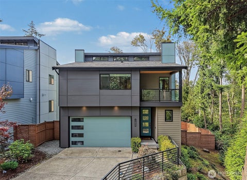 Photo of 11030 SE 60th Lane, Bellevue, WA 98006 (MLS # 2591139)