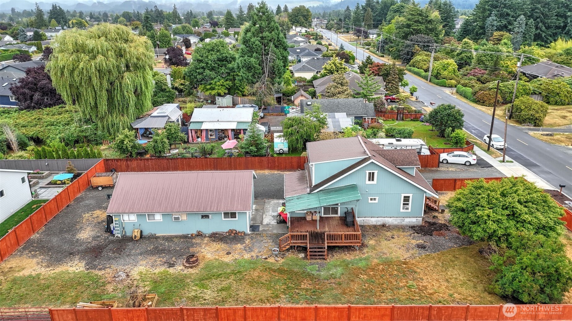 3107 Roosevelt Avenue E