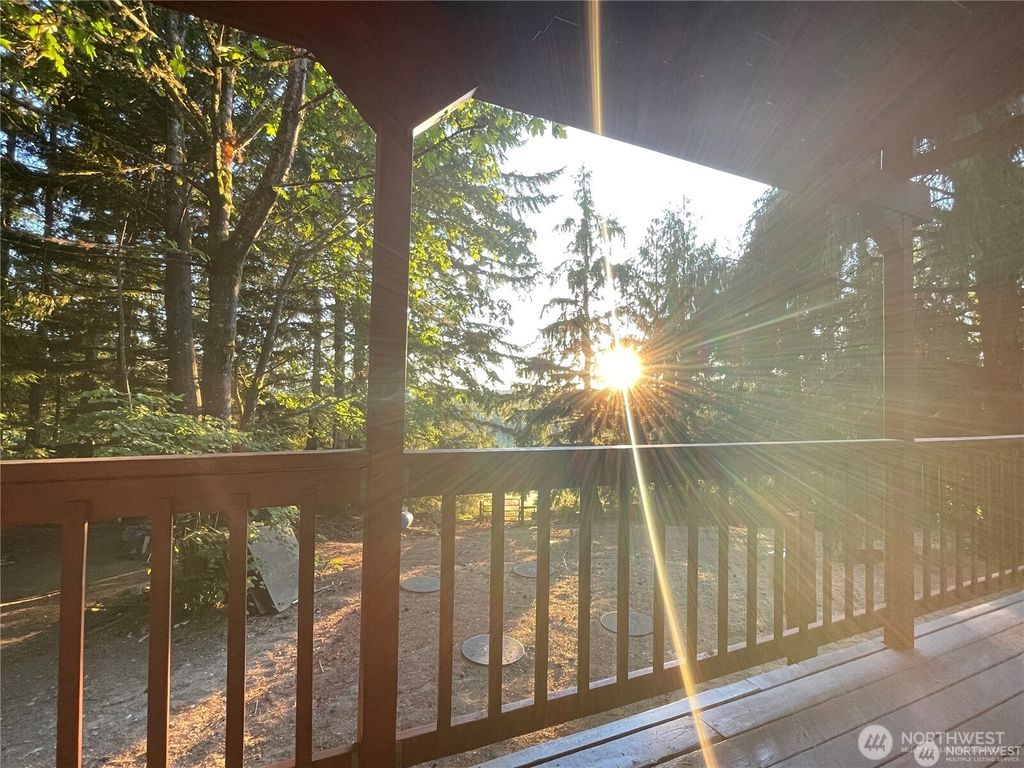 Photo of 890 W Wynwood Drive, Shelton, WA 98584 (MLS # 2522978)