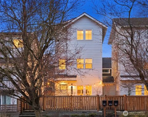 Photo of 2815 E Denny Way #B, Seattle, WA 98122 (MLS # 2486736)