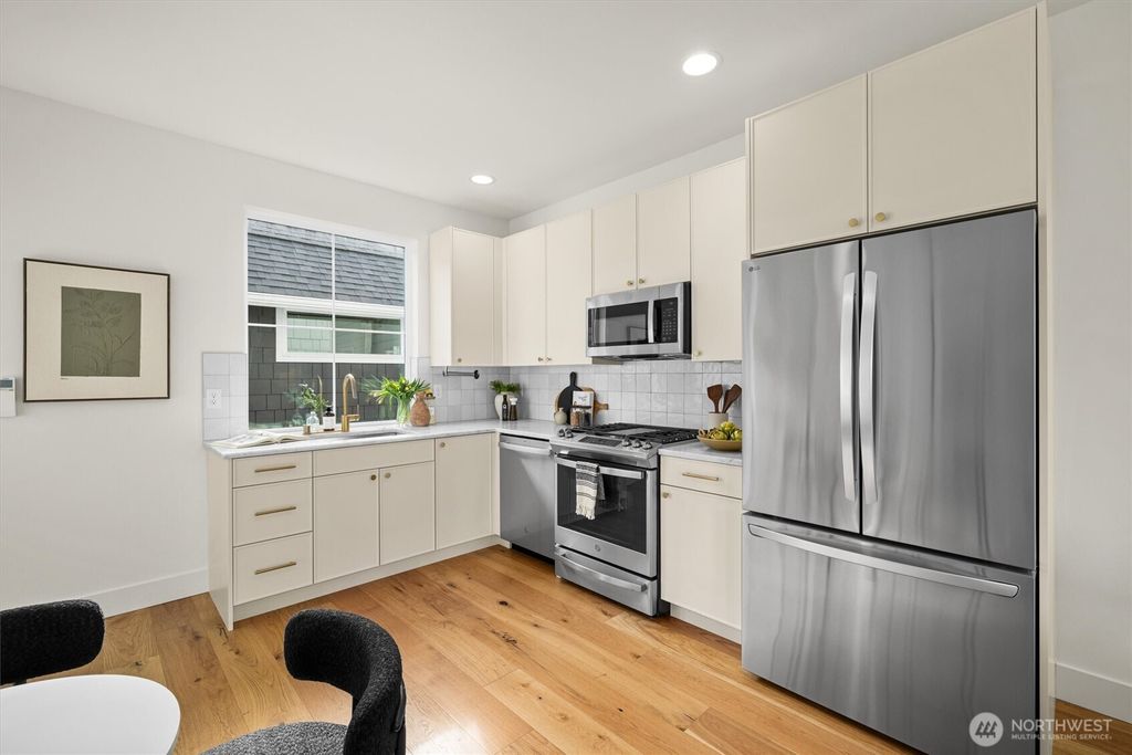 Photo of 2815 E Denny Way #B, Seattle, WA 98122 (MLS # 2486736)