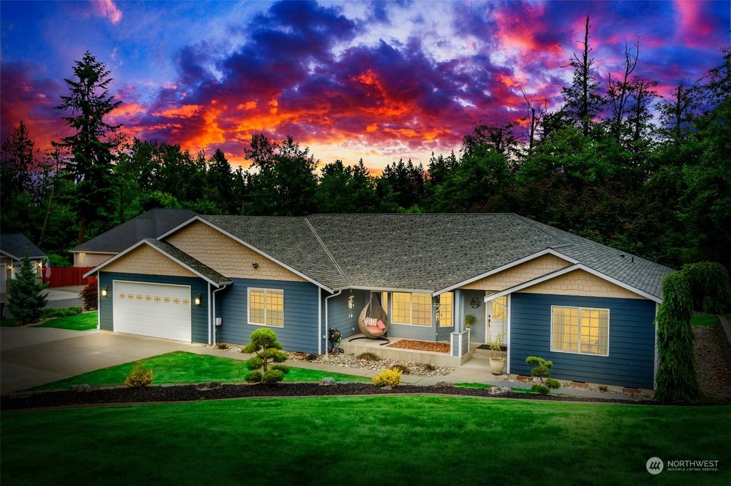 Photo of 1410 162nd Street NW, Marysville, WA 98271 (MLS # 2138284)