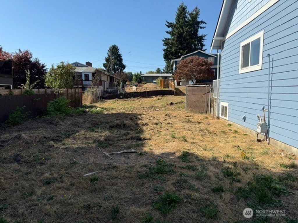 Photo of 8323 39th Avenue S, Seattle, WA 98118 (MLS # 2436911)