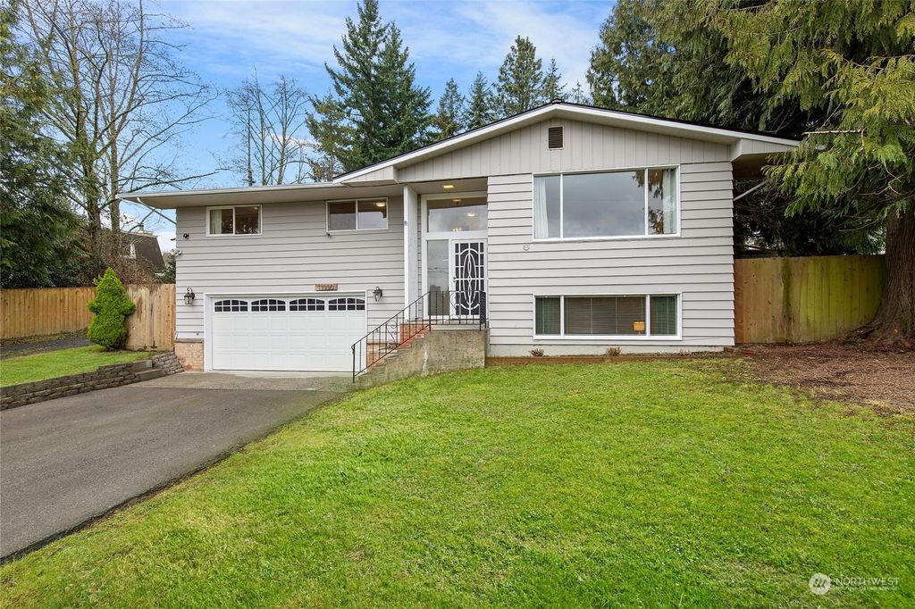 Photo of 13330 Lake Road, Lynnwood, WA 98087 (MLS # 2196496)