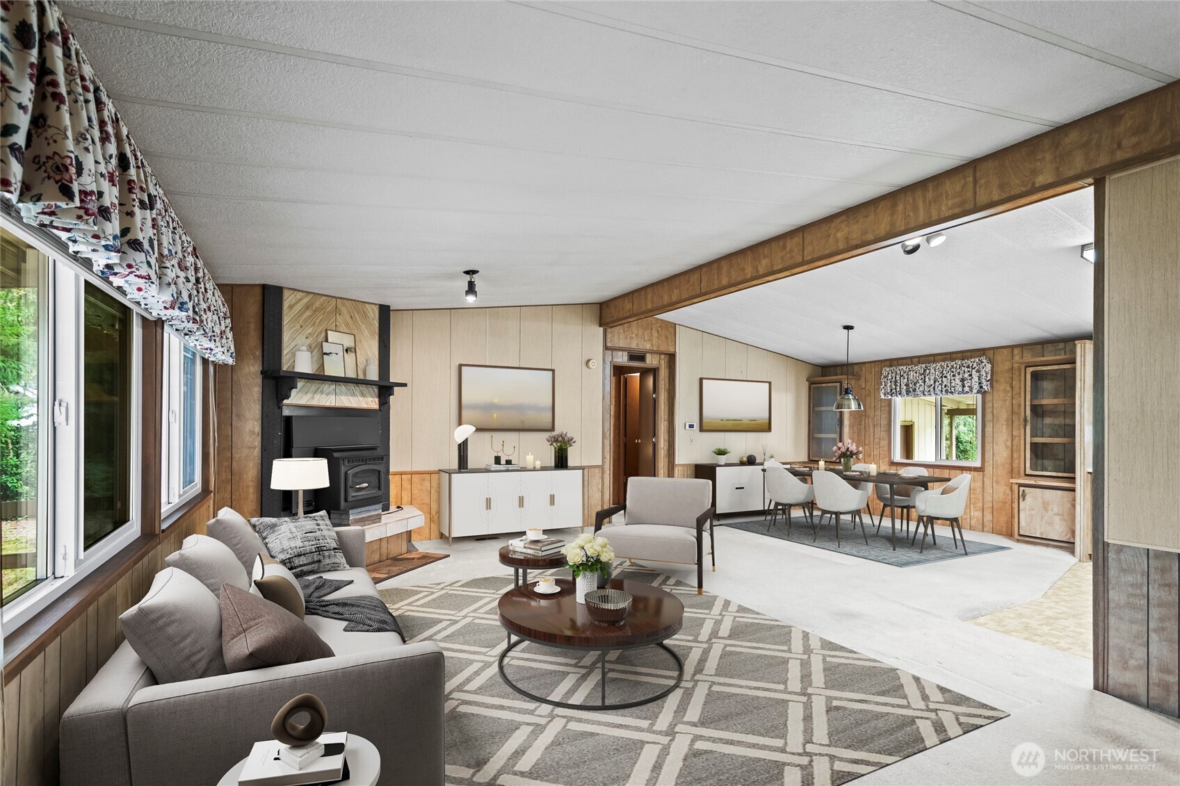 1555 Kimberly Avenue E