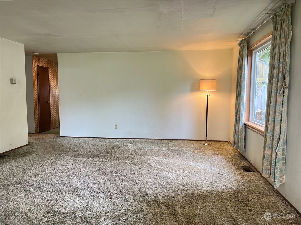 Photo of 2127 N 160th Street, Shoreline, WA 98133 (MLS # 2054981)