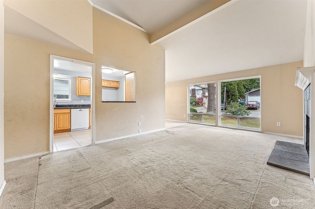Photo of 33208 37th Ave SW Ave, Federal Way, WA 98023 (MLS # 2333477)