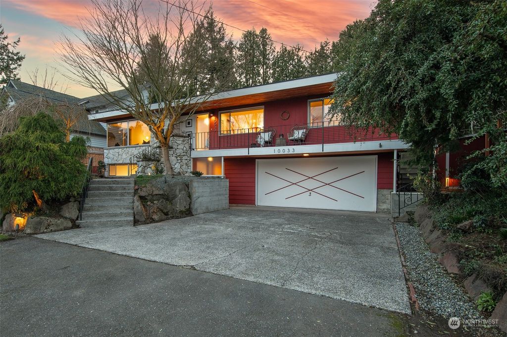 Photo of 10033 12th Avenue NW, Seattle, WA 98177 (MLS # 2198379)