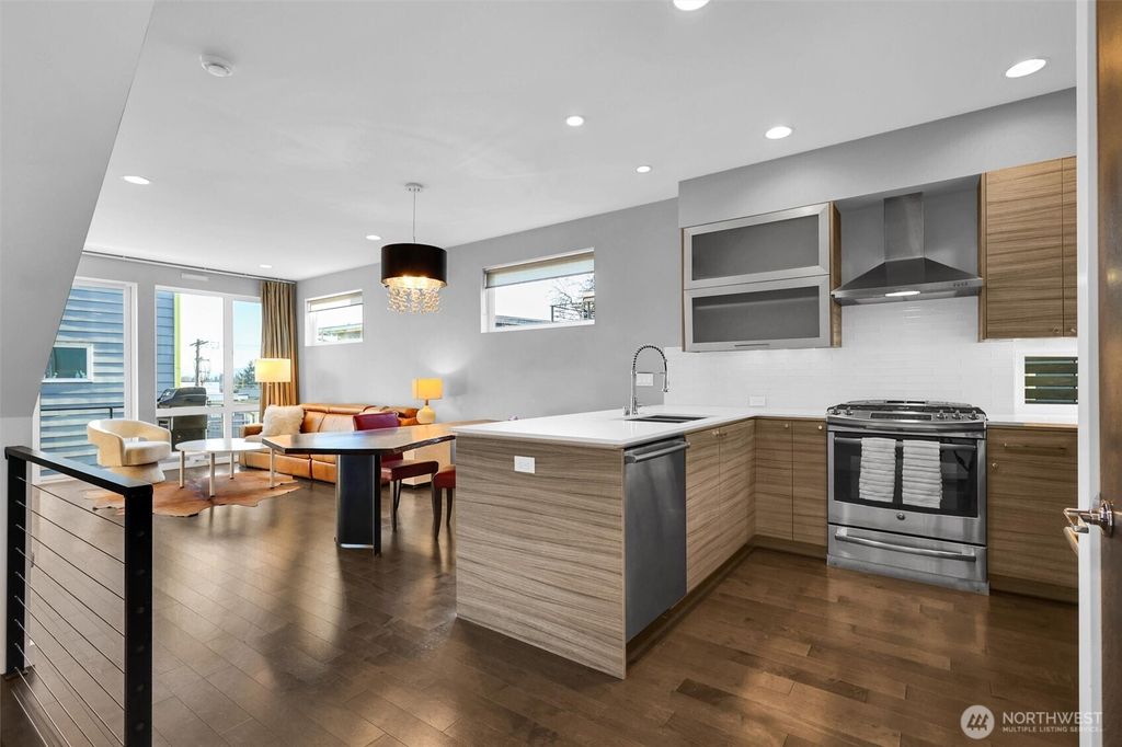 Photo of 1525 19th Avenue #A, Seattle, WA 98122 (MLS # 2472109)