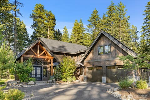 Photo of 1230 Kokanee Loop, Cle Elum, WA 98922 (MLS # 2542258)