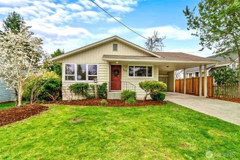 Photo of 430 Avenue I, Snohomish, WA 98290 (MLS # 2503256)