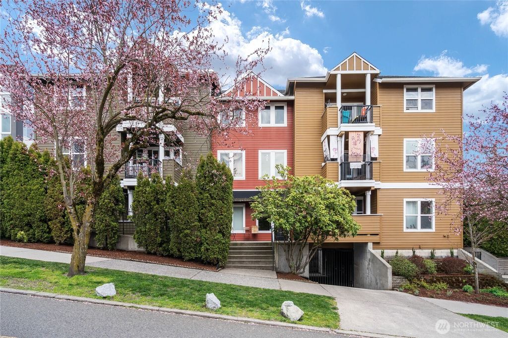Photo of 1818 E Denny Way #303, Seattle, WA 98122 (MLS # 2351542)