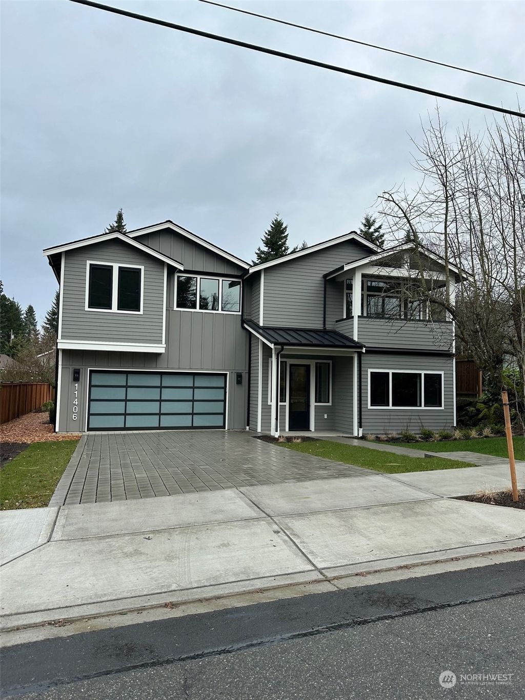 Photo of 11406 NE 100th Street, Kirkland, WA 98033 (MLS # 2202346)