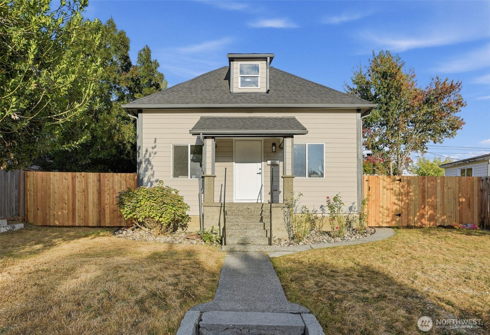 5927 Yakima
