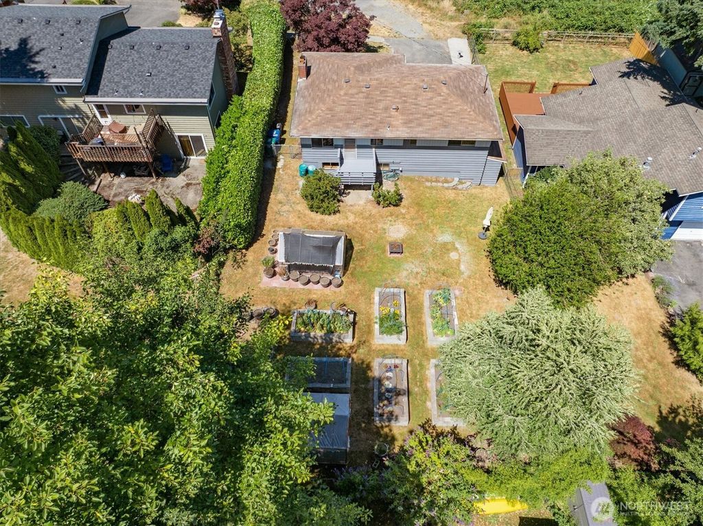 Photo of 3015 SW 105th Street, Seattle, WA 98146 (MLS # 2403818)