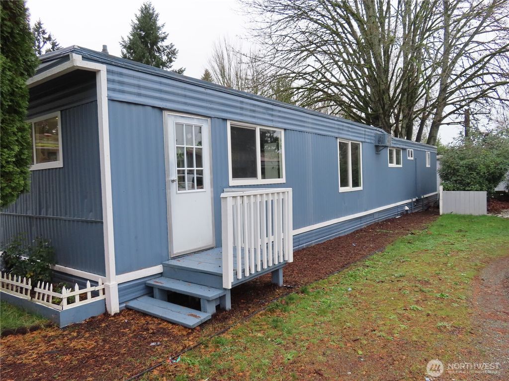 Photo of 4040 Auburn Way S #12, Auburn, WA 98002 (MLS # 2461397)