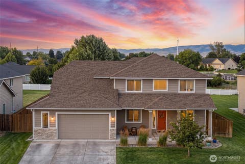 Photo of 43 Chapelwood AVE, Walla Walla, WA 99362 (MLS # 2542348)