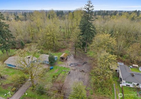 Photo of 12843 175th Avenue SE, Renton, WA 98059 (MLS # 2505661)