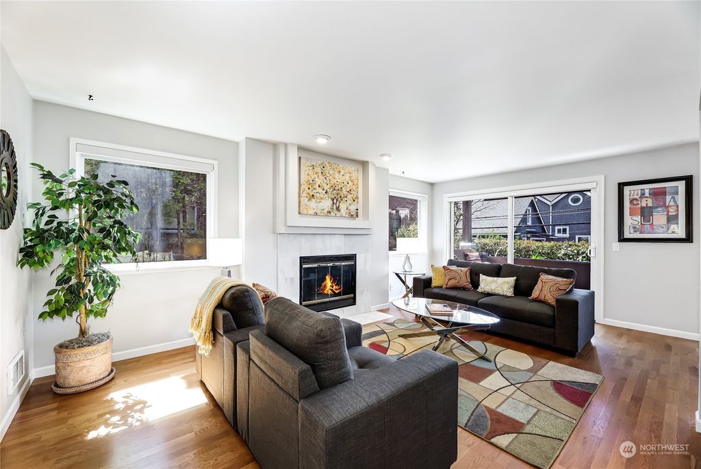 Photo of 2611 Eastlake Avenue E #101, Seattle, WA 98102 (MLS # 2057741)