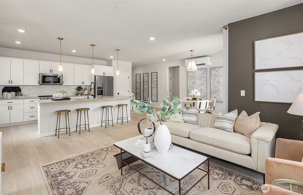 Photo of 6949 NE 184th Lane #212, Kenmore, WA 98028 (MLS # 2495929)