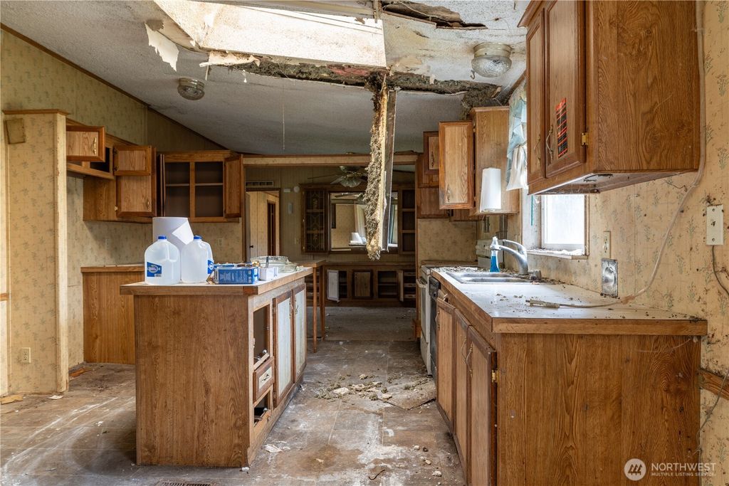 Photo of 451 W Homer Adams Road W, Elma, WA 98541 (MLS # 2526070)
