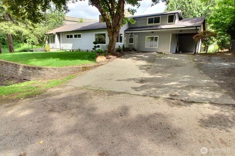 Photo of 22512 SE 218th Street, Maple Valley, WA 98038 (MLS # 2524458)