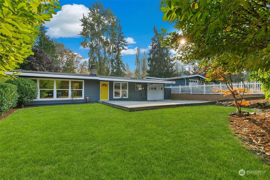 Photo of 15910 Simonds Road NE, Kenmore, WA 98028 (MLS # 2008300)