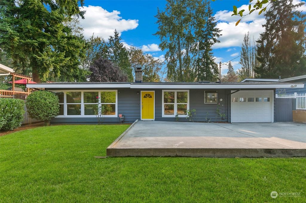 Photo of 15910 Simonds Road NE, Kenmore, WA 98028 (MLS # 2008300)