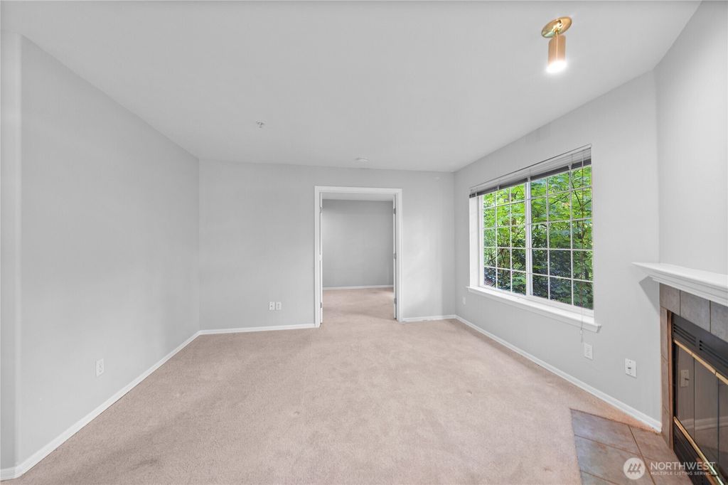 listing image 9366093173523243562