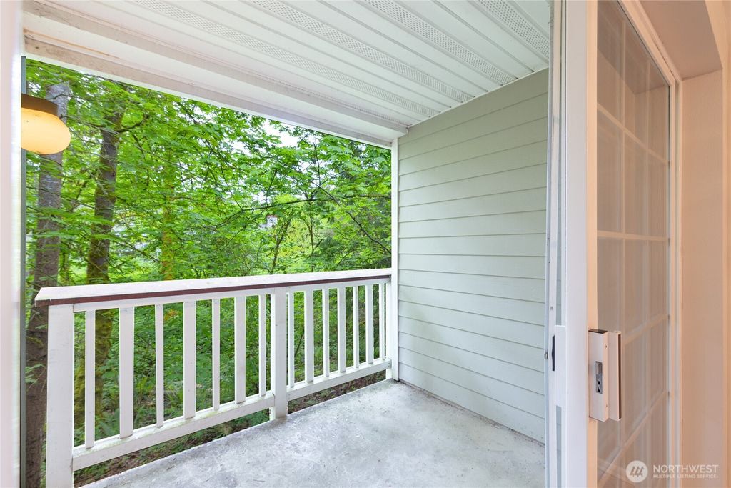 listing image 9366913937580974369