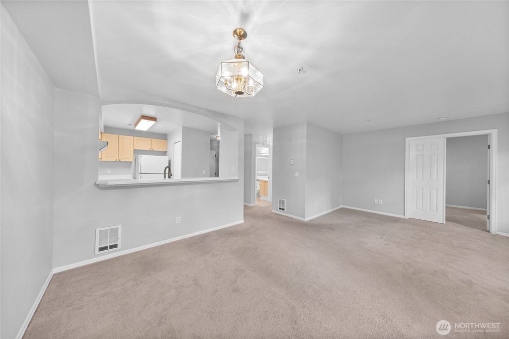 listing image 9369376293813896489