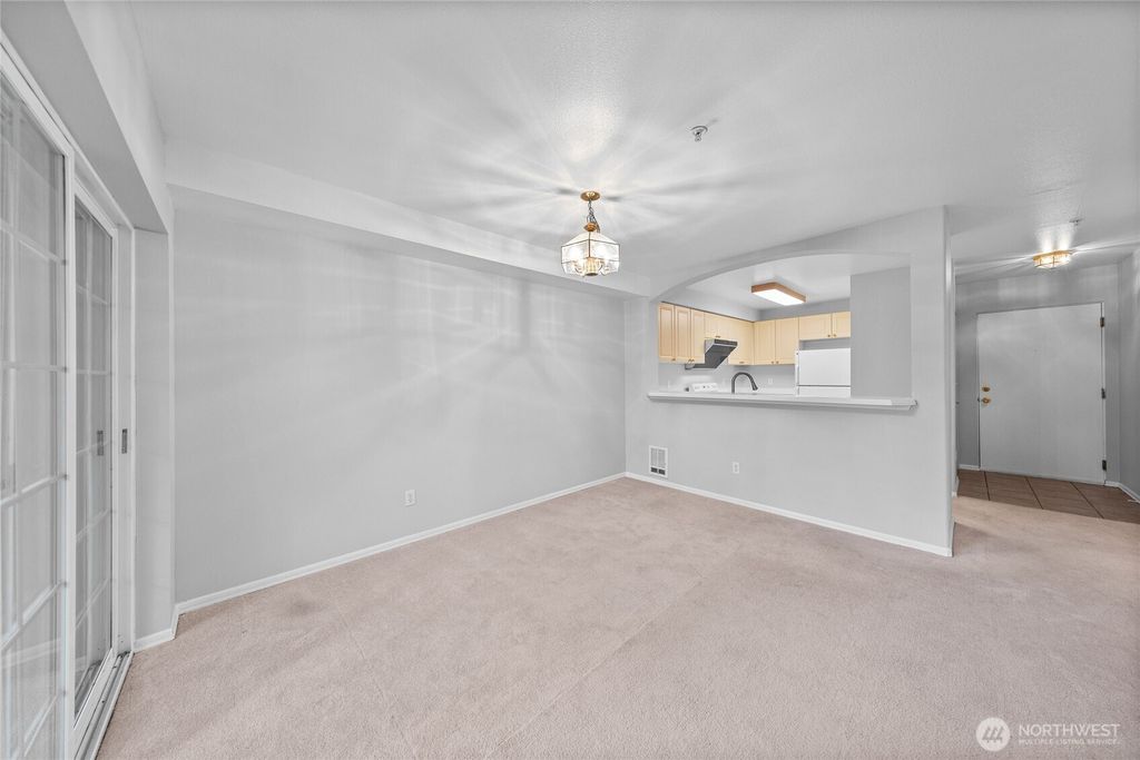 listing image 9368979499968358675