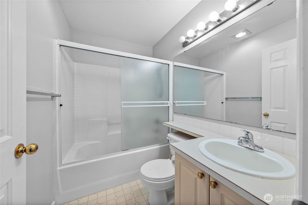 listing image 9368851003389795294