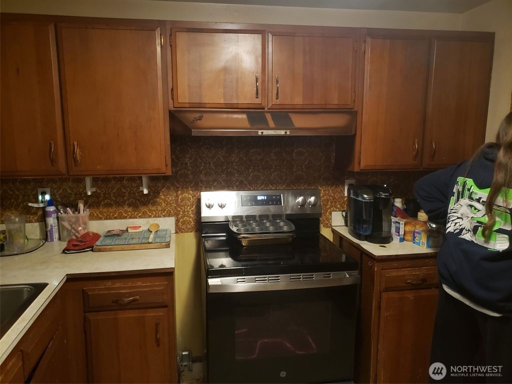 Photo of 29004 S 37th Avenue, Auburn, WA 98001 (MLS # 2480522)