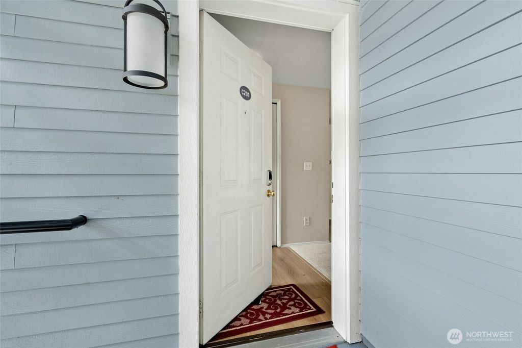 Photo of 250 NW Dogwood Street #C201, Issaquah, WA 98027 (MLS # 2512093)